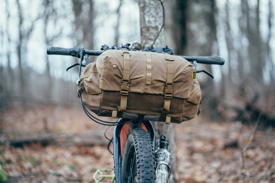 BXB Goldback Saddlebag Review, waxed canvas