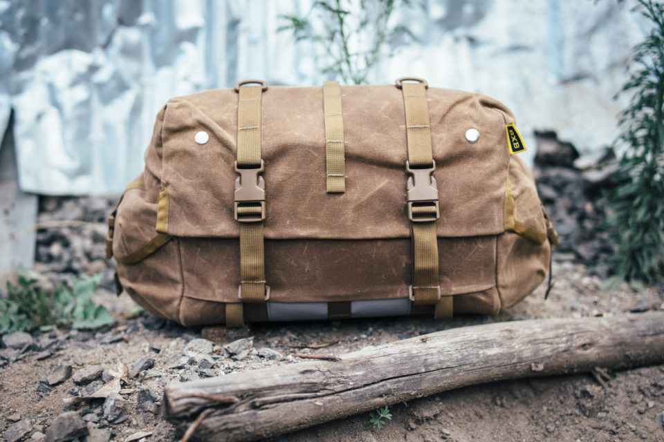 BXB Goldback Saddlebag Review, waxed canvas